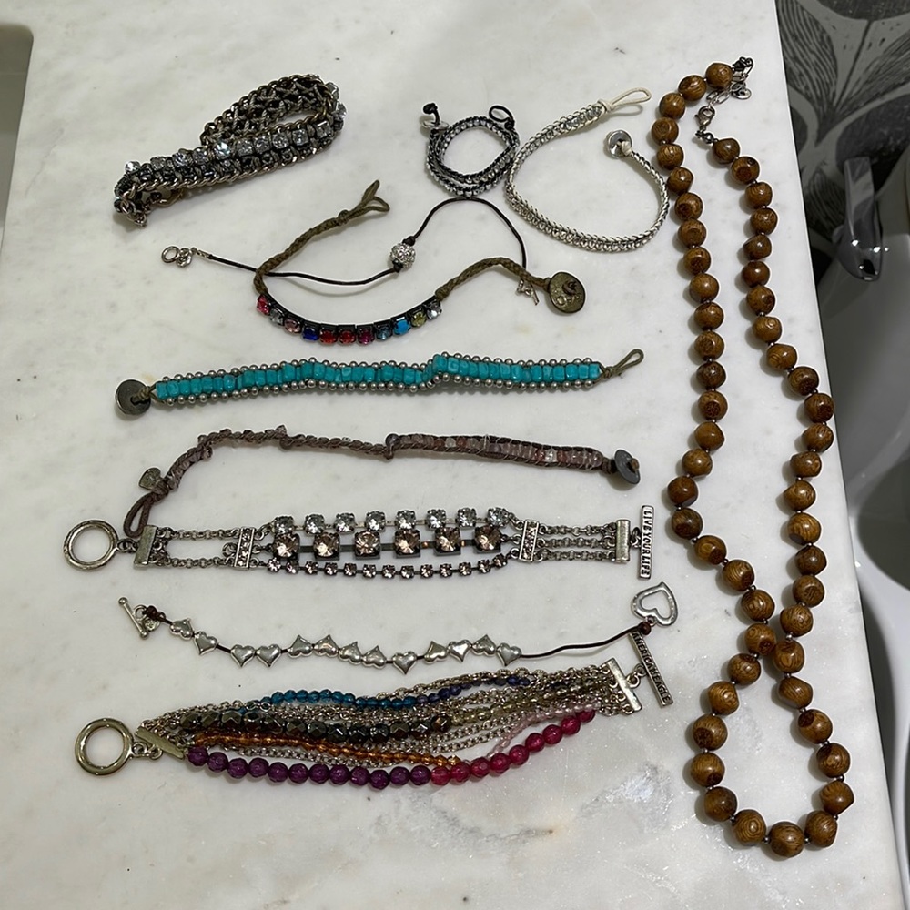 Woman’s jewelry set